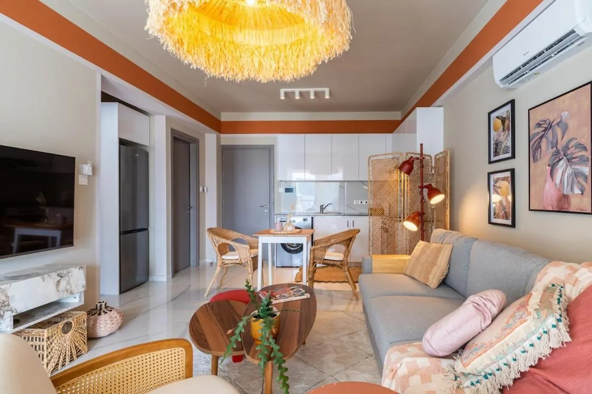 Sundrop - 1-Bedroom Apt W Terrace In Larnaca 0*,  Cypern